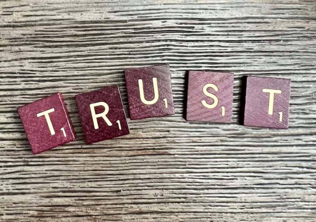 Uma crise de confiança na informação
